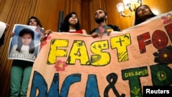 Korisnici programa DACA pozivaju republikance u Kongresu da sprovedu imigracionu reformu. 