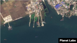 지난해 9월 촬영된 남포 유류 항구의 모습. 사진=Planet Labs