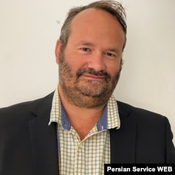 ست فرانتزمن، روزنامه‌نگار و نویسنده کتاب جنگ‌های پهپادی: پیشگامان، دستگاه‌های کشتار، هوش مصنوعی، و جنگ برای آینده