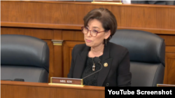 공화당 소속 영 김 외교위원회 산하 인도·태평양소위원회 위원장이 16일 하원 외교위원회 전체 회의에서 북한인권법 재승인 법안에 대한 모두 발언을 하고 있다.