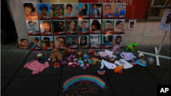 در جریان سرکوب اعتراضات سراسری ۱۴۰۱ در ایران ده‌ها کودک توسط نیروهای نظامی و امنیتی جمهوری اسلامی کشته شدند.