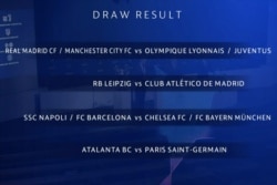 ဆွစ်ဇာလန်နိုင်ငံ Nyon မြို့ရှိ ဥရောပဘောလုံးအဖွဲ့ချုပ်က ပွဲစဉ်တွေကို ဖန်သားပြင်ပေါ်မှာ ပြသထားတဲ့ မြင်ကွင်း။ (ဇူလိုင် ၁၀၊ ၂၀၂၀)