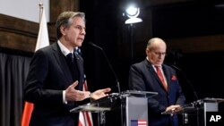AQSh va Polsha tashqi ishlar vazirlari Entoni Blinken va Zbignev Rau