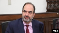 El presidente de SIP, Michael Greenspon, durante visita a Guatemala, el 8 de diciembre de 2022. [Foto: Cortesía Vicepresidencia de Guatemala]