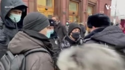 Privođenje Julije Navalne