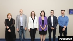 აშშ-ს სახელმწიფო მდივნის თანაშემწის მოადგილე კარა მაქდონალდი საქართველოში შეხვედრაზე არასამთავრობო ორგანიზაციების წარმომადგენლებთან