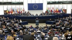 El parlamento de la Unión Europea pide la suspensión de las elecciones en Venezuela.