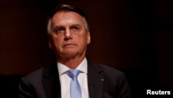 FOTO DE ARCHIVO: El expresidente de Brasil Jair Bolsonaro asiste a un evento en el Teatro Municipal de Sao Paulo.