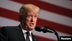 آرشیف: رئیس جمهور ترمپ گفته است که جهان عملکرد ایران را در برابر اعتراضات مردمی نظارت می کند