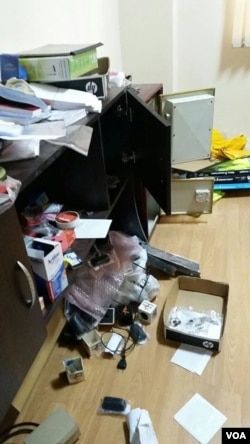 State prosecutors in Azerbaijan have raided the offices of the Radio Free Europe/Radio Liberty bureau in the capital, Baku, saying they have a court order to close the facility.