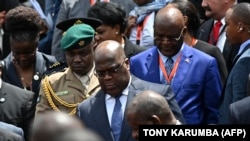 Le président de la RDC, Félix Tshisekedi, arrive lors de la cérémonie d'inauguration du sommet du Groupe des États d'Afrique, des Caraïbes et du Pacifique (ACP), le 9 décembre 2019, à Nairobi.