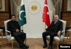 وزیر اعظم عمران خان کے ترکی کے دورے میں ترک صدر رجب طیب اردوان سے ملاقات، 4 جنوری 2019