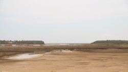 Sardoba to'g'oni buzilgan qismining uzoqdan ko'rinishi