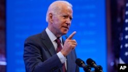លោក Joe Biden បេក្ខជន​ប្រធានាធិបតី​ខាង​គណបក្ស​ប្រជាធិបតេយ្យ ថ្លែងអំពីការតែងតាំងបេក្ខជនចៅក្រមតុលាការកំពូលថ្មីម្នាក់ដោយលោកប្រធានាធិបតី Trump នៅទីក្រុង Wilmington រដ្ឋ Delaware កាលពីថ្ងៃទី២៧ ខែកញ្ញា ឆ្នាំ២០២០។