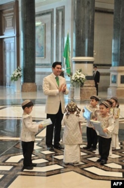 Turkmanistonda prezident saylovlariga bir oydan kam vaqt qoldi