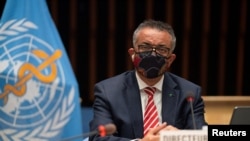Tedros Adhanom Ghebreyesus, Direktur Jenderal Organisasi Kesehatan Dunia, menghadiri sesi tanggapan wabah virus korona dari Dewan Eksekutif WHO di Jenewa, Swiss, 5 Oktober 2020. (Foto: Reuters)