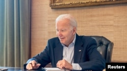 جو بایدن، رئیس جمهوری ایالات متحده آمریکا، پس از ابتلا به کووید١٩؛ کاخ سفید، واشنگتن. ٢١ ژوئیه ٢٠٢٢