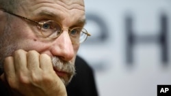 მწერალი ბორის აკუნინი (გრიგორი ჩხარტიშვილი). ფოტო არქივიდან. 