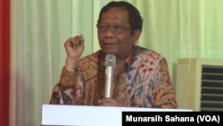Prof. DR Mahfud MD. (Foto: VOA/Munarsih Sahana).