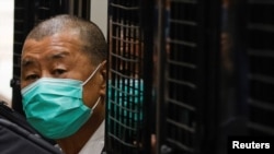 黎智英2021年2月9日乘囚車抵達香港終審法院（路透社）