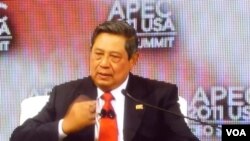 Presiden SBY dalam APEC CEO Summit 2011 di Honolulu, Hawaii (12/11).