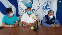 El director del medio digital 'Boletín Ecológico', David Quintana (centro) [Cortesía].