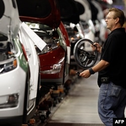 Dunyoda elektr avtomobillar bozori chaqqon, raqobat qizg'in