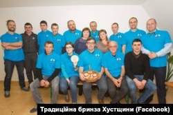 Асоціація вівчарів Хустщини, в центрі - Орест Дель Соль