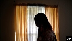 بیش از یک میلیون افغان از افسردگی و بیش از ۱.۲ میلیون تن دیگر از اختلالات اضطراب، رنج می‌برند.