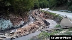 Arhiva - Radovi na izgradnji mini hidroelektrane (Foto: Udruženje "Odbranimo reke Stare planine", ustupio Milan Tokić)