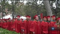 Менше іноземних студентів подало заявки на вступ до американських університетів цього року. Відео