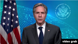 布林肯国务卿就58国签署《反对国与国关系中任意拘押宣言》发表讲话。(视频截图)