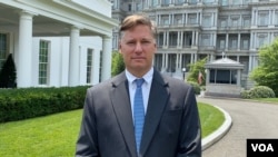 معاون وزیر امور خارجه ایالات متحده آمریکا، کریستوفر لاندو - آرشیو