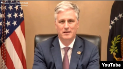 로버트 오브라이언 백악관 국가안보보좌관이 28일 애틀랜틱카운슬이 개최한 온라인 대담행사에서 발언을 하고 있다.